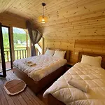 Bujtina Izet Selimaj Gasthuis 3*