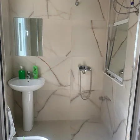 بيت ضيافة Bujtina Izet Selimaj فالبني