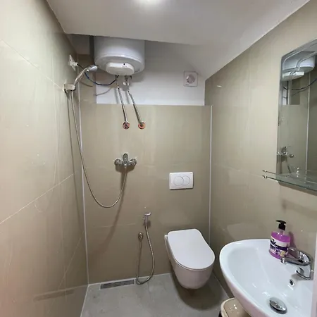 Bujtina Izet Selimaj