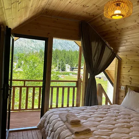 Bujtina Izet Selimaj Valbone