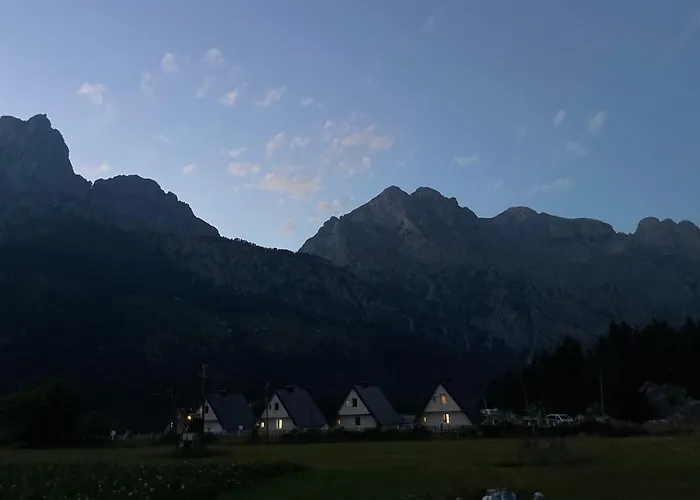 Bujtina Izet Selimaj 3* Valbona